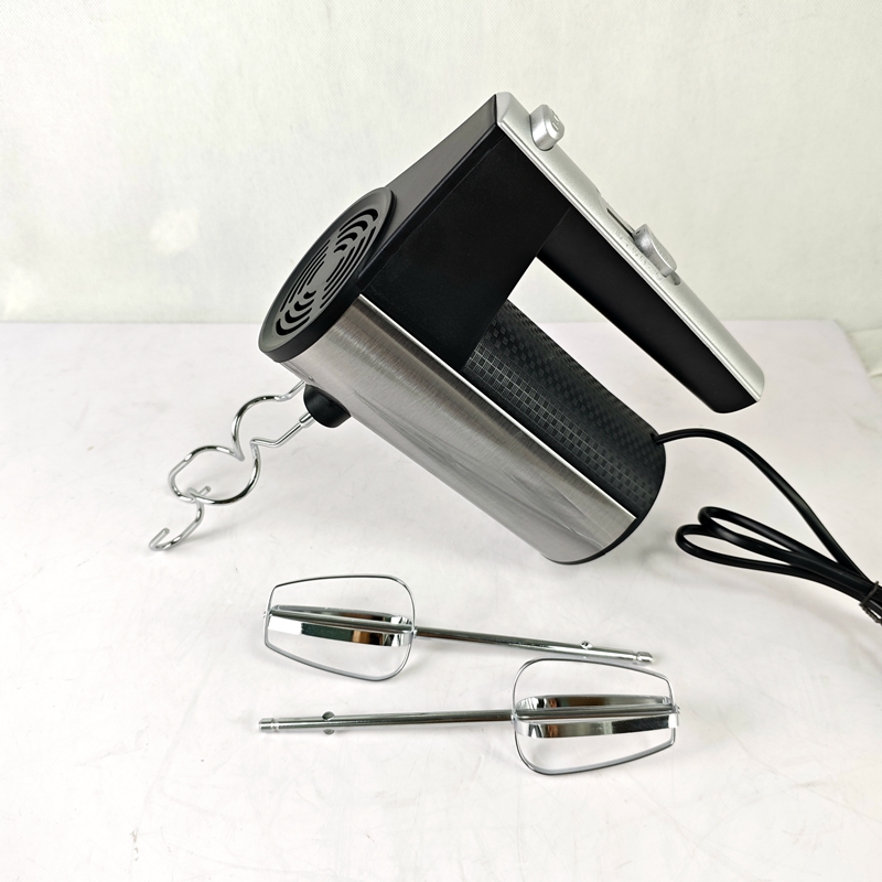 electric hand mixer