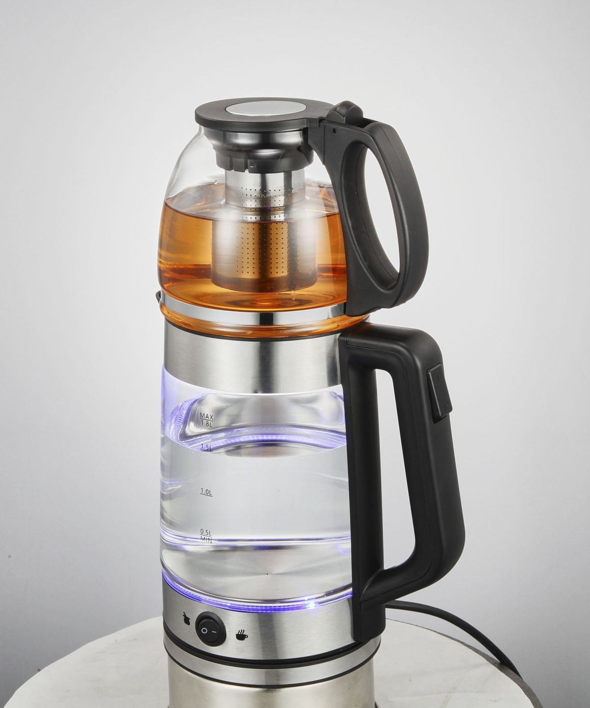 white tea kettle