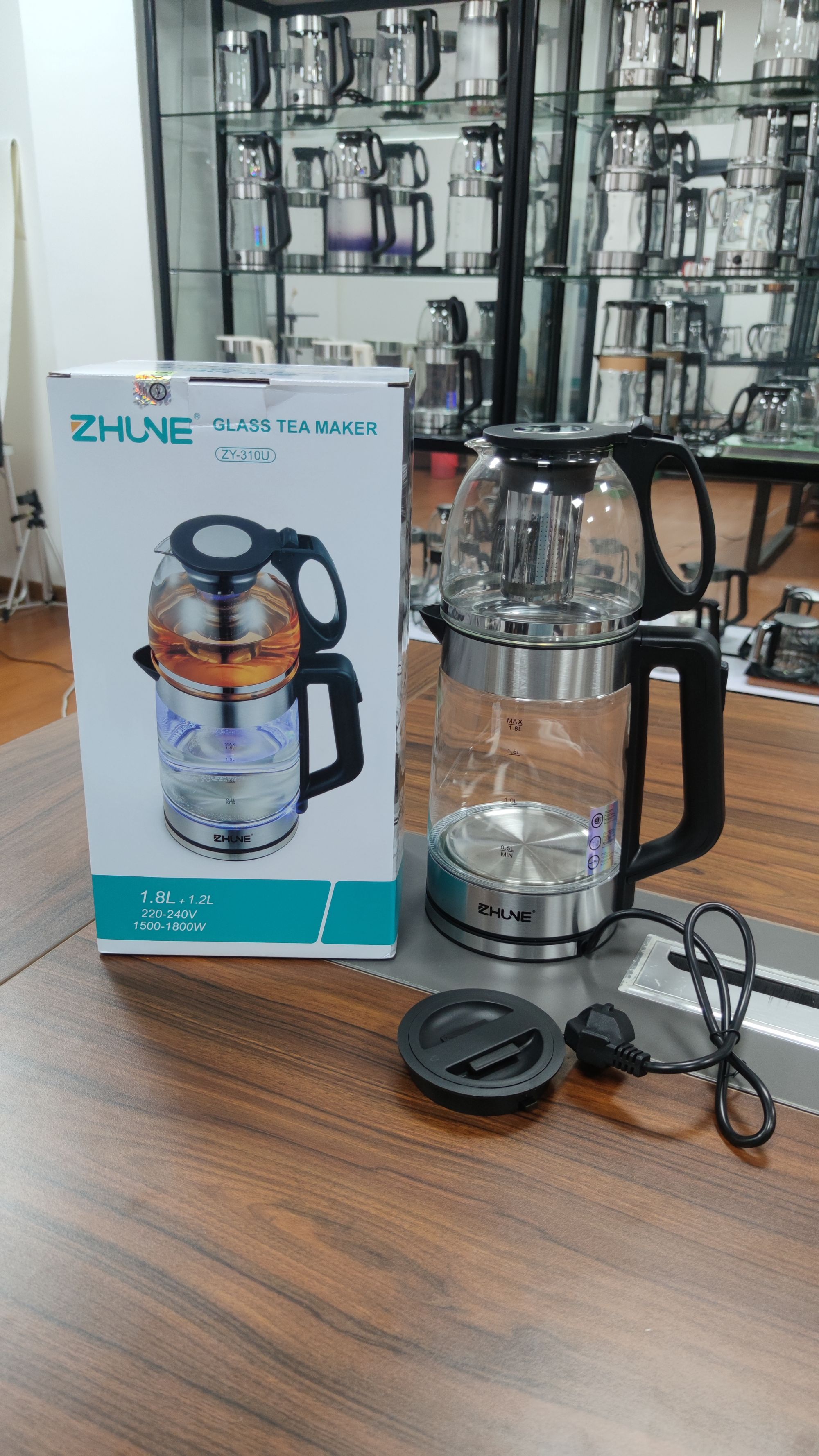 white electric kettle