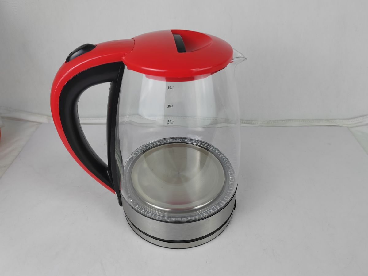 red teapot kettle