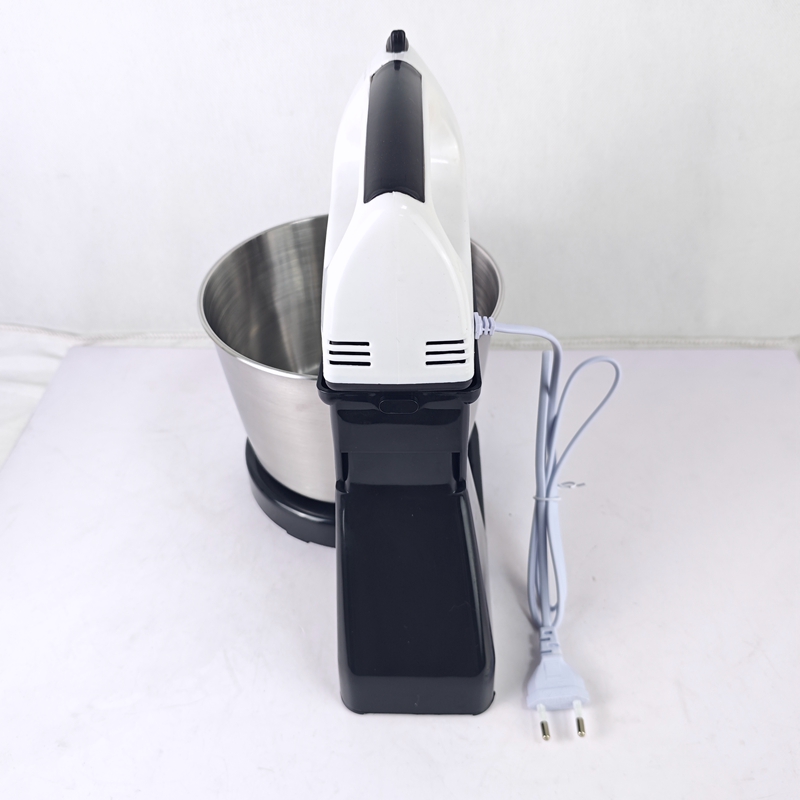 battery powered hand mixer